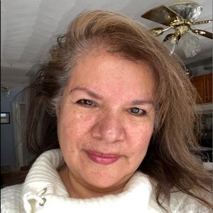 Meet your Posher, Laurie-may